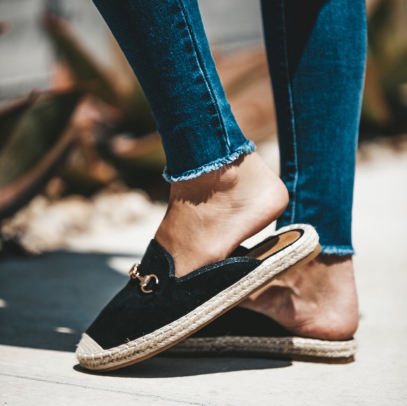 LAST 1 🌟 Black Espadrille Slide ⭐ - Picture 3 of 8